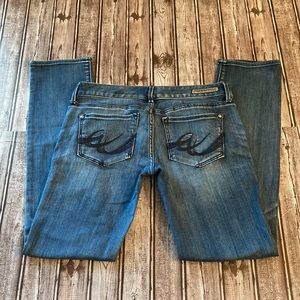 Women’s Express Regular Fit Jeans. Sz. 6